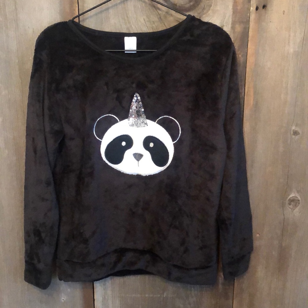 Fuzzy Panda Top in Black Size Large Juniors